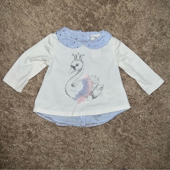 3/$25 🍄 Dylan & Abby Baby Girl Swan Princess Ruffled Shirt Size 0-3 Months - Picture 9 of 11
